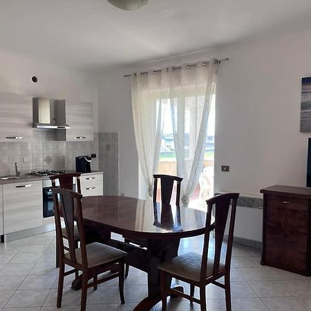 Апартаменты Fco Airport Titina'S House Фьюмичино Экстерьер фото